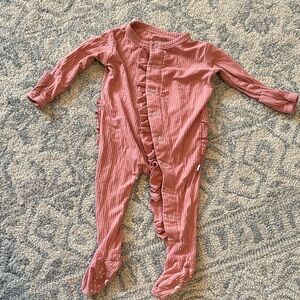 Posh Peanut newborn ruffled sleeper